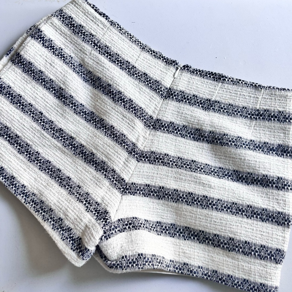 Sail to Sable Navy Stripe Jacquard Shorts Size 0 - Picture 2 of 8